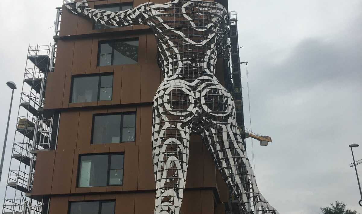 SWOT pri strategických partnerstvách: Identifikácia synergií a rizika lock-in